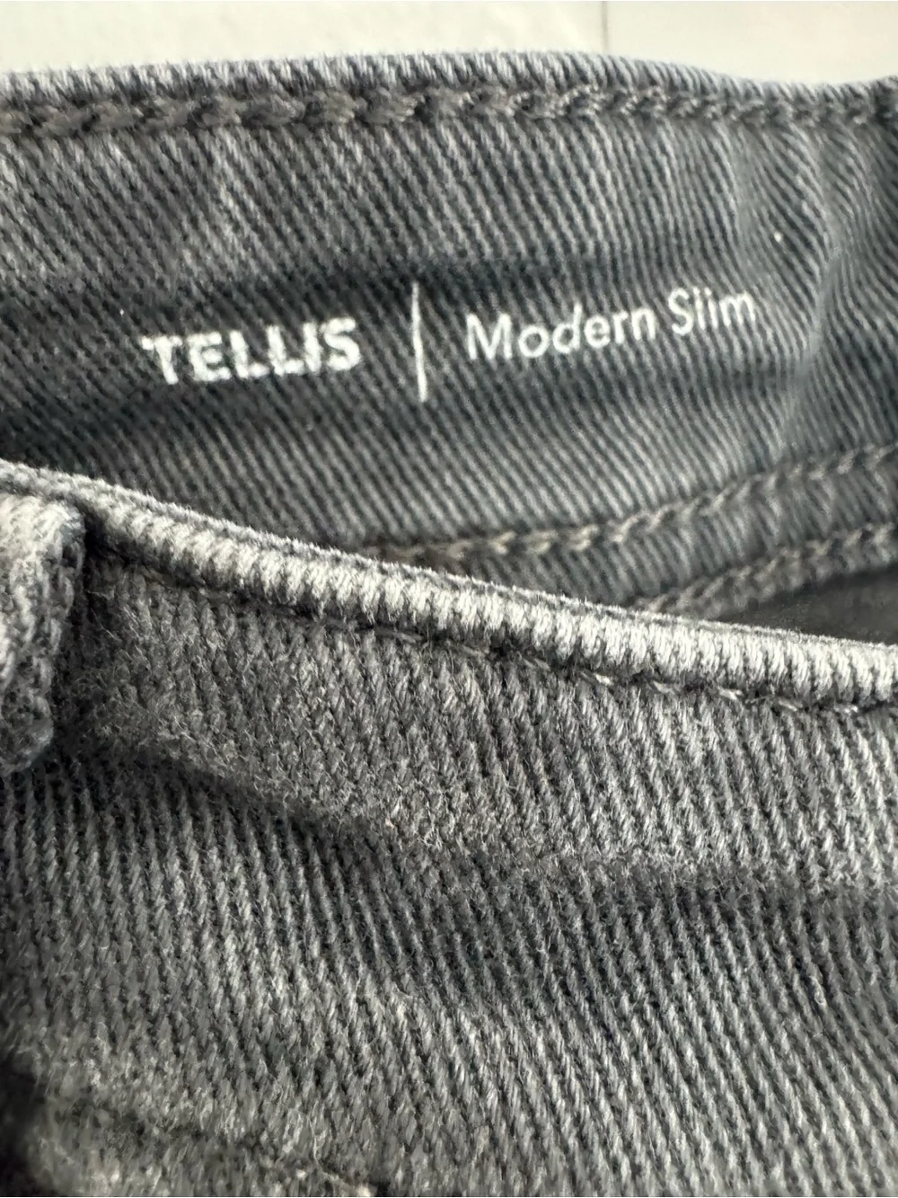 AG Adriano Goldschmied Tellis Jean Modern Slim 7 Years Sulfur Pure Black Grey